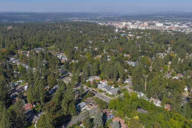 2114 S HATCH St, Spokane, WA 99203