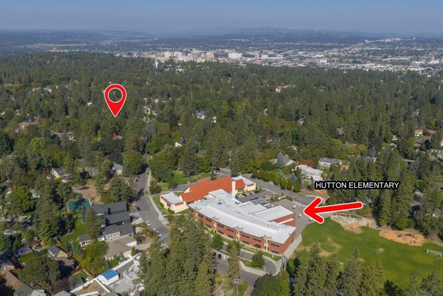 2114 S HATCH St, Spokane, WA 99203