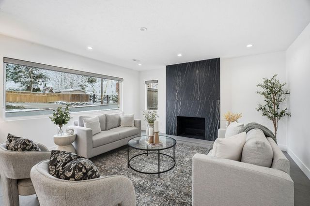 2114 S HATCH St, Spokane, WA 99203