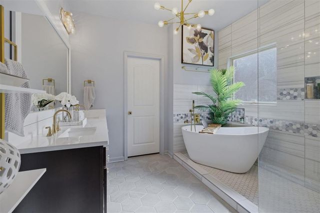 3135 Asbury Circle, Lake Charles, LA 70607