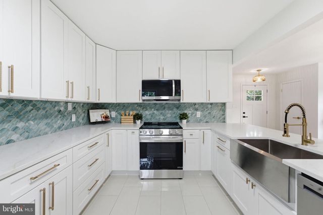 1716 MACON ST, Mclean, VA 22101