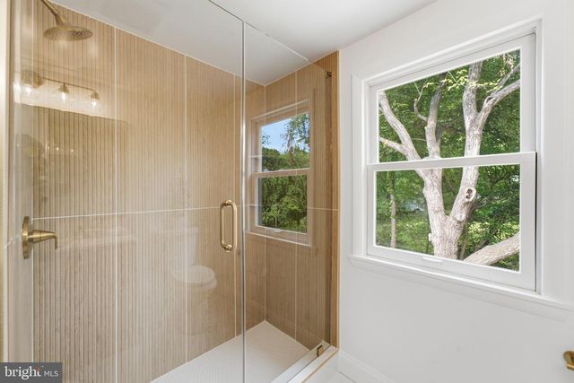 1716 MACON ST, Mclean, VA 22101