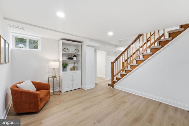 1716 MACON ST, Mclean, VA 22101