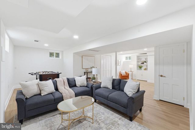1716 MACON ST, Mclean, VA 22101