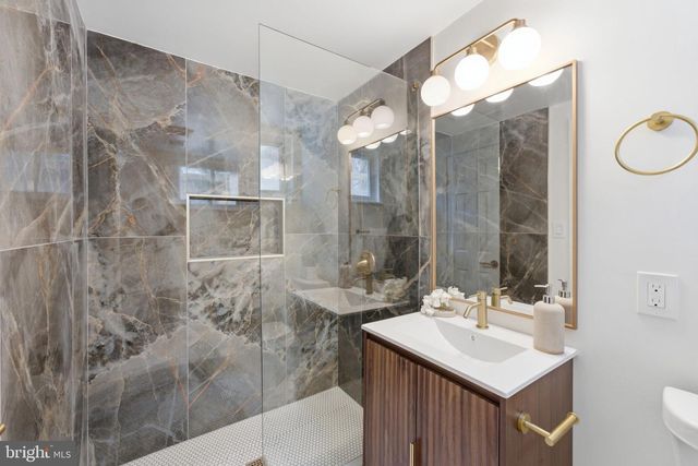 1716 MACON ST, Mclean, VA 22101