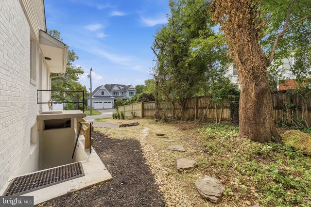 1716 MACON ST, Mclean, VA 22101
