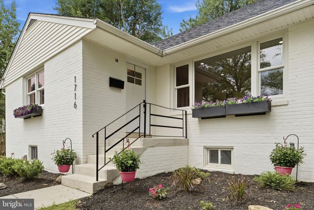 1716 MACON ST, Mclean, VA 22101