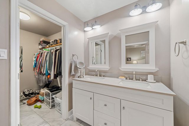 1707 Spyglass DR 110, Austin, TX 78746