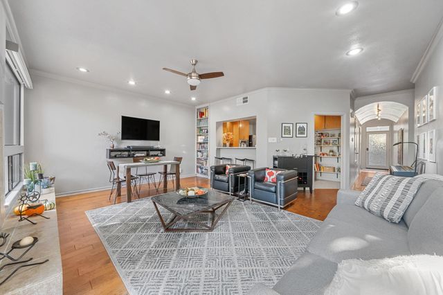 1707 Spyglass DR 110, Austin, TX 78746