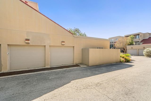 1707 Spyglass DR 110, Austin, TX 78746