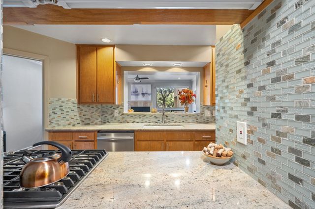 1707 Spyglass DR 110, Austin, TX 78746