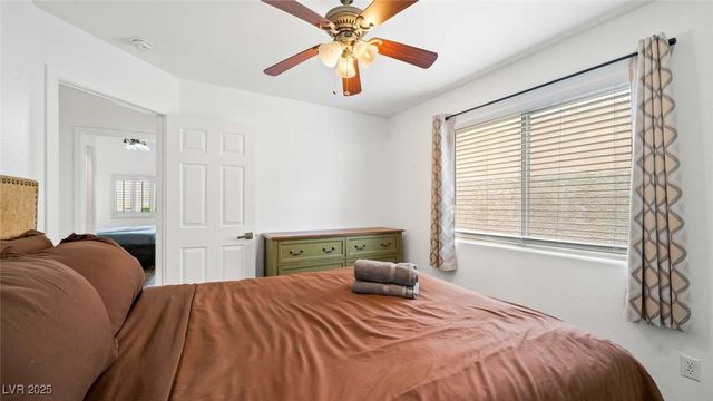 8033 Summer Harvest Avenue, Las Vegas, NV 89129