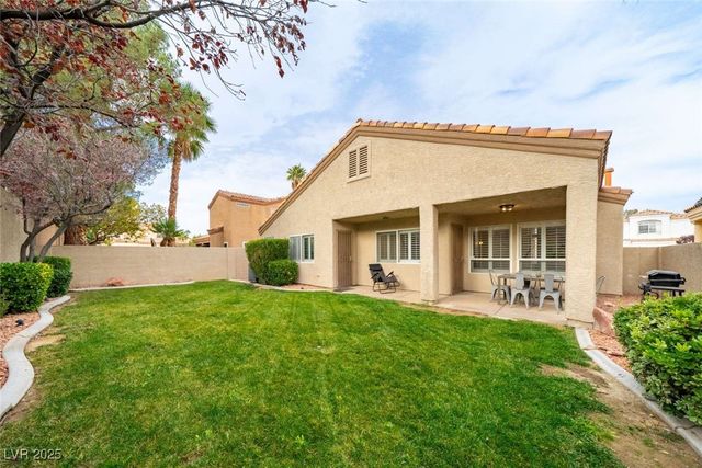 8033 Summer Harvest Avenue, Las Vegas, NV 89129