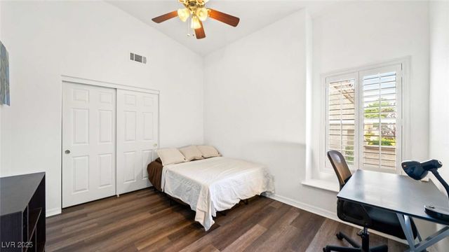 8033 Summer Harvest Avenue, Las Vegas, NV 89129