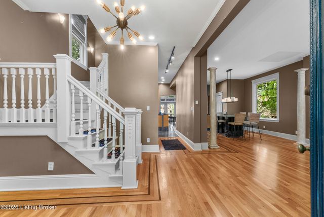 2229 Dearing Ct, Louisville, KY 40204