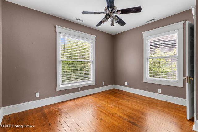 2229 Dearing Ct, Louisville, KY 40204