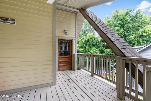 2229 Dearing Ct, Louisville, KY 40204