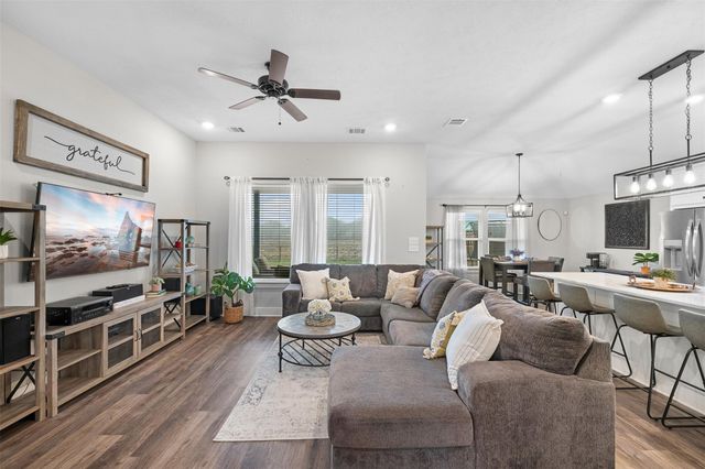 221 Brazos Bend, Snook, TX 77879