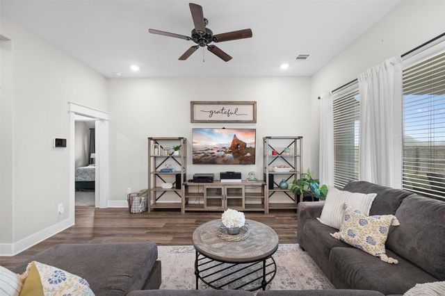 221 Brazos Bend, Snook, TX 77879