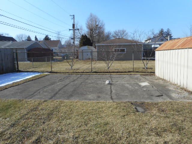 221 E Dickens Avenue, Northlake, IL 60164