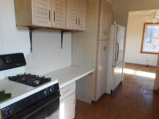 221 E Dickens Avenue, Northlake, IL 60164