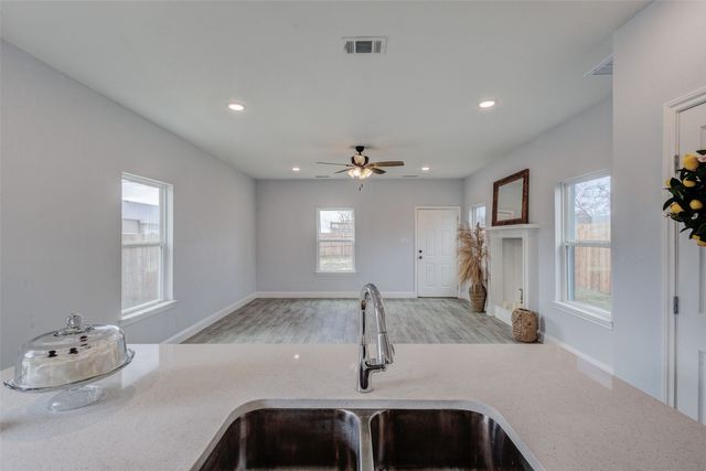 3101 Clinton Avenue TX, Fort Worth, TX 76106