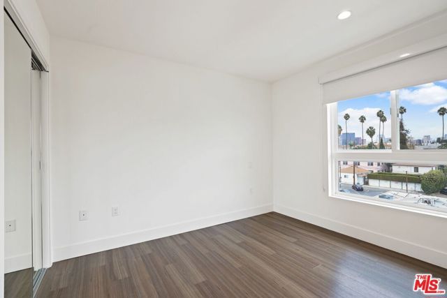1539 Purdue 301, Los Angeles, CA 90025