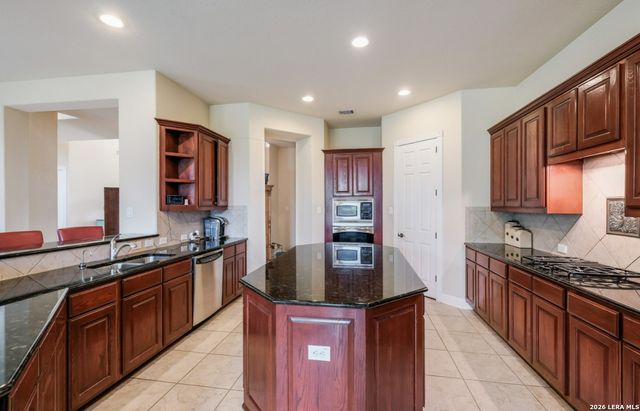 18211 Branson Falls, San Antonio, TX 78255