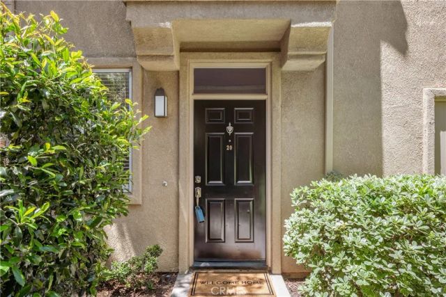 26939 Hillsborough Parkway 20, Valencia, CA 91354