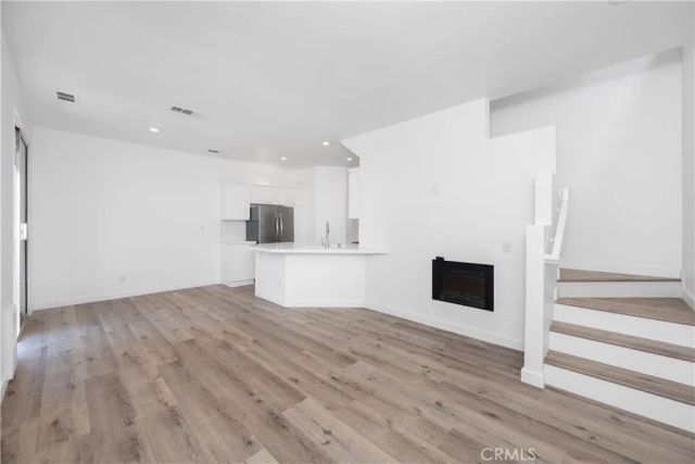 26939 Hillsborough Parkway 20, Valencia, CA 91354
