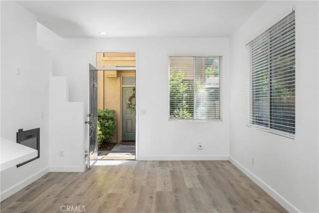 26939 Hillsborough Parkway 20, Valencia, CA 91354