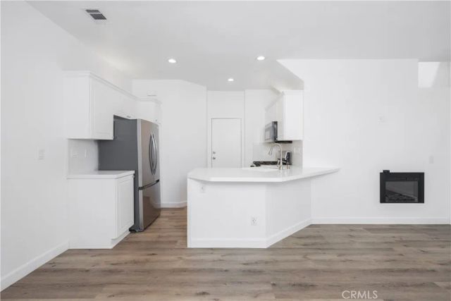 26939 Hillsborough Parkway 20, Valencia, CA 91354