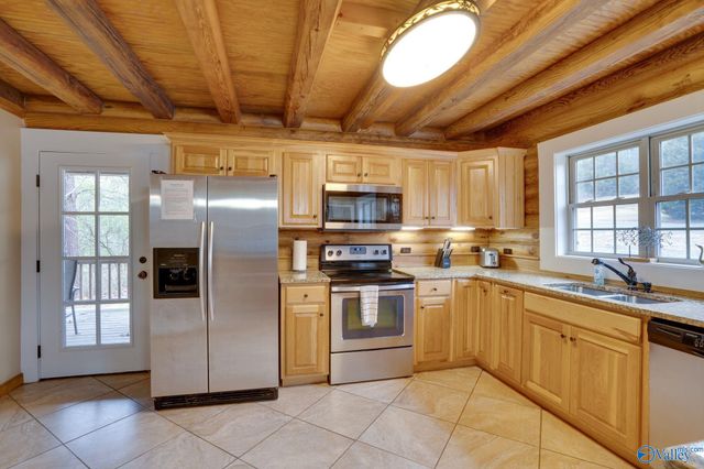 195 Benson Road, Scottsboro, AL 35769