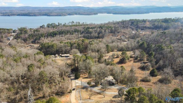 195 Benson Road, Scottsboro, AL 35769