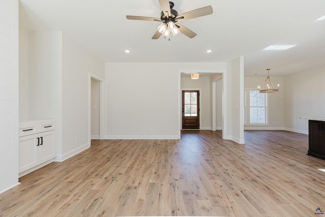 105 Parker Lane, Centerville, GA 31028