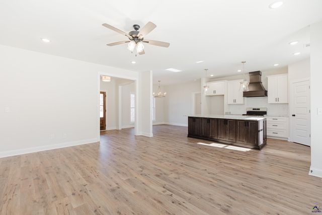 105 Parker Lane, Centerville, GA 31028