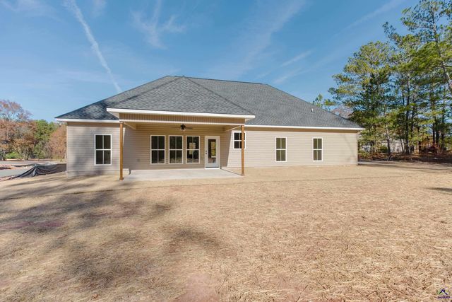 105 Parker Lane, Centerville, GA 31028