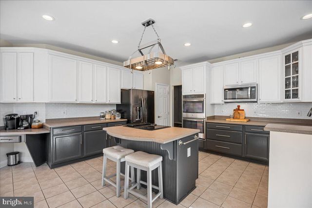 2335 LOWERY RD, Huntingtown, MD 20639