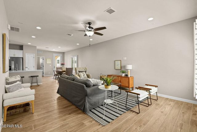 913 Raegil Street, El Paso, TX 79928