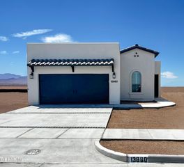 913 Raegil Street, El Paso, TX 79928