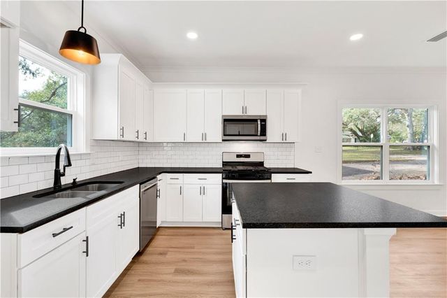 5171 Fairland Drive, Mobile, AL 36619