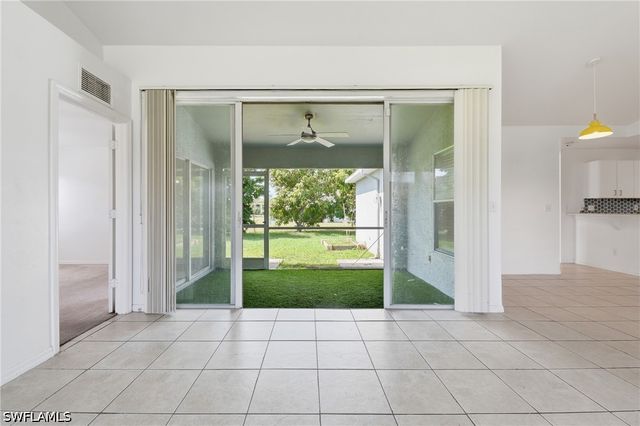 202 SW 11th TER, Cape Coral, FL 33991