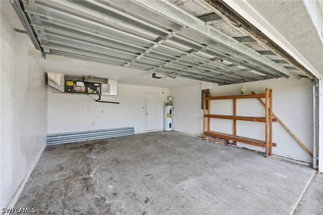 202 SW 11th TER, Cape Coral, FL 33991