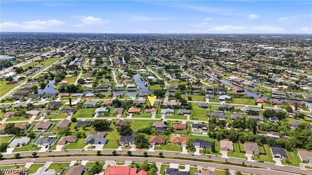 202 SW 11th TER, Cape Coral, FL 33991