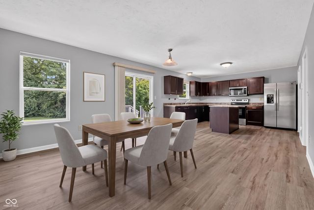 3102 Bent Timber, Indianapolis, IN 46268