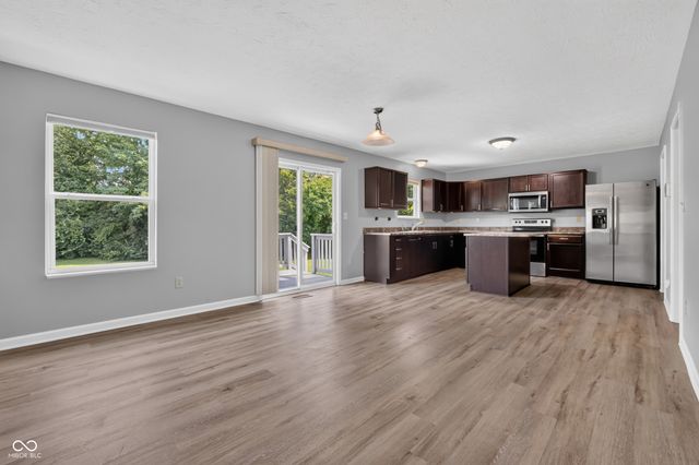 3102 Bent Timber, Indianapolis, IN 46268
