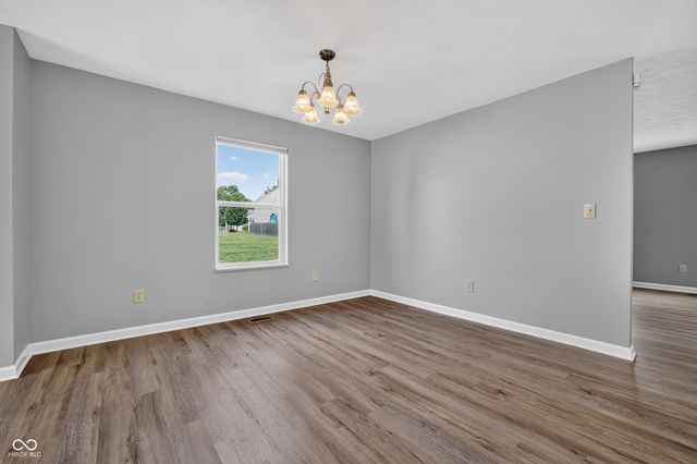 3102 Bent Timber, Indianapolis, IN 46268