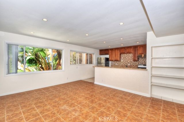 250 Cliff Drive 8, Laguna Beach, CA 92651