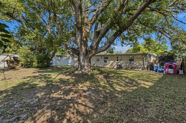 10480 111TH AVENUE, Largo, FL 33773