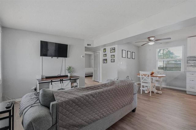 10480 111TH AVENUE, Largo, FL 33773